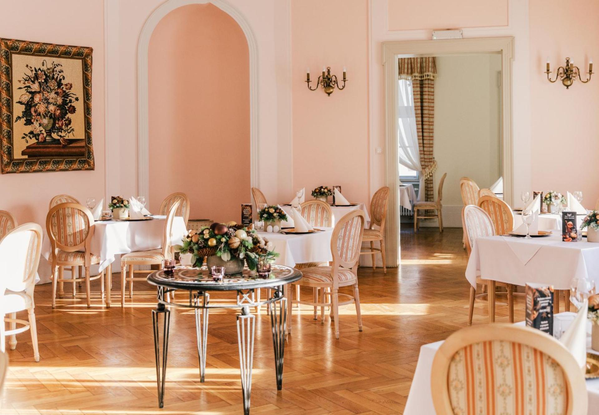 Palac Wojanow Екстериор снимка
